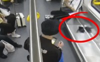 男子取2万元现金看小姨，半路钱离奇消失，怕被老婆责怪又偷偷取了2万元，没想到一天后反转了……