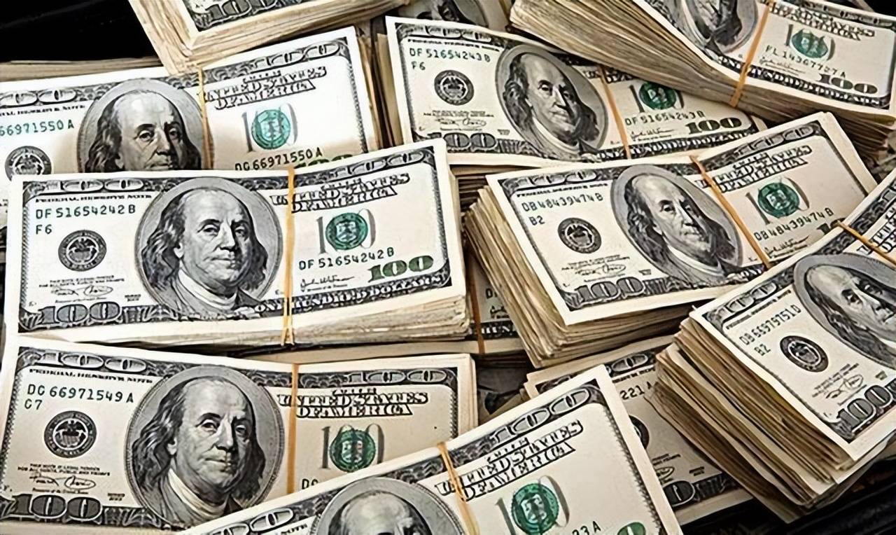 全球货币支付排名:美元跌至49.68%,欧元涨到22.36%,人民币呢