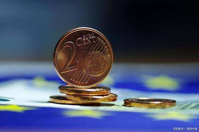 全球货币支付排名更新：美元跌破50%、欧元22%，人民币成绩如何？