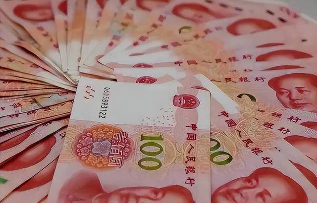 全球货币支付排名更新：美元跌破50%、欧元22%，人民币成绩如何？