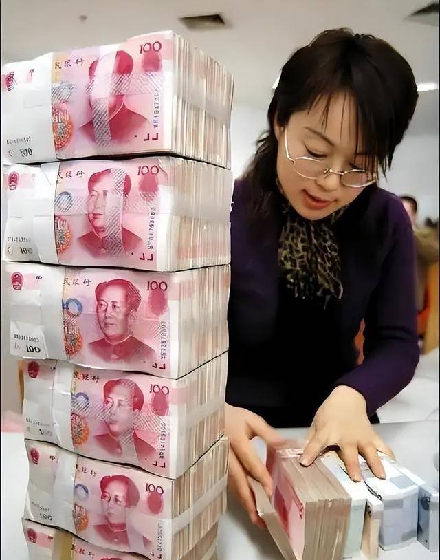 全球货币支付排名更新！美元暴涨至50.49%，欧元21.9％，人民币呢