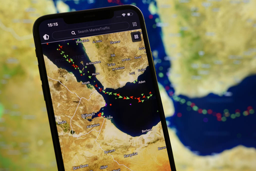 图说｜海湾石油的“霍尔木兹突围战”：绕道、改线、陆运